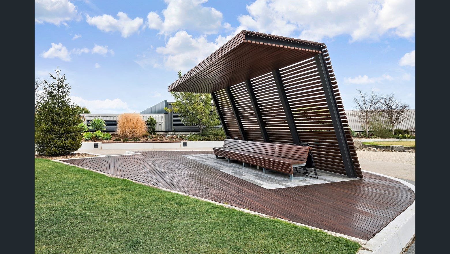 Property Gallery Thumbnail 12