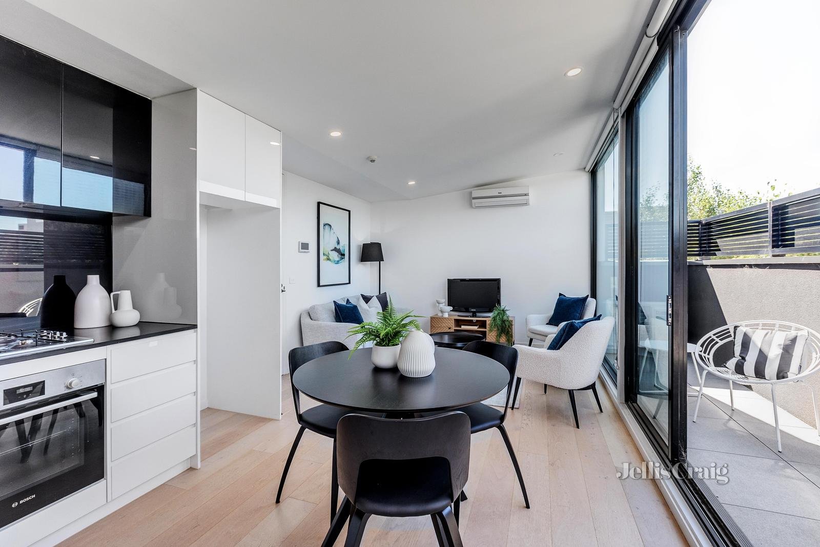 303/8 New Street, Richmond image 5