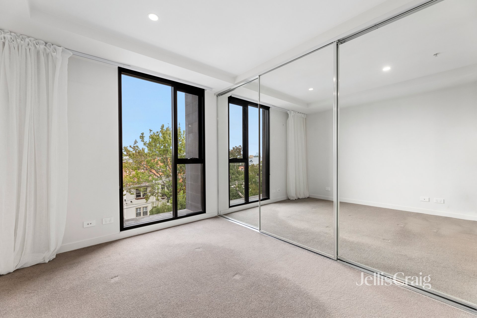 303/881 High Street, Armadale image 4