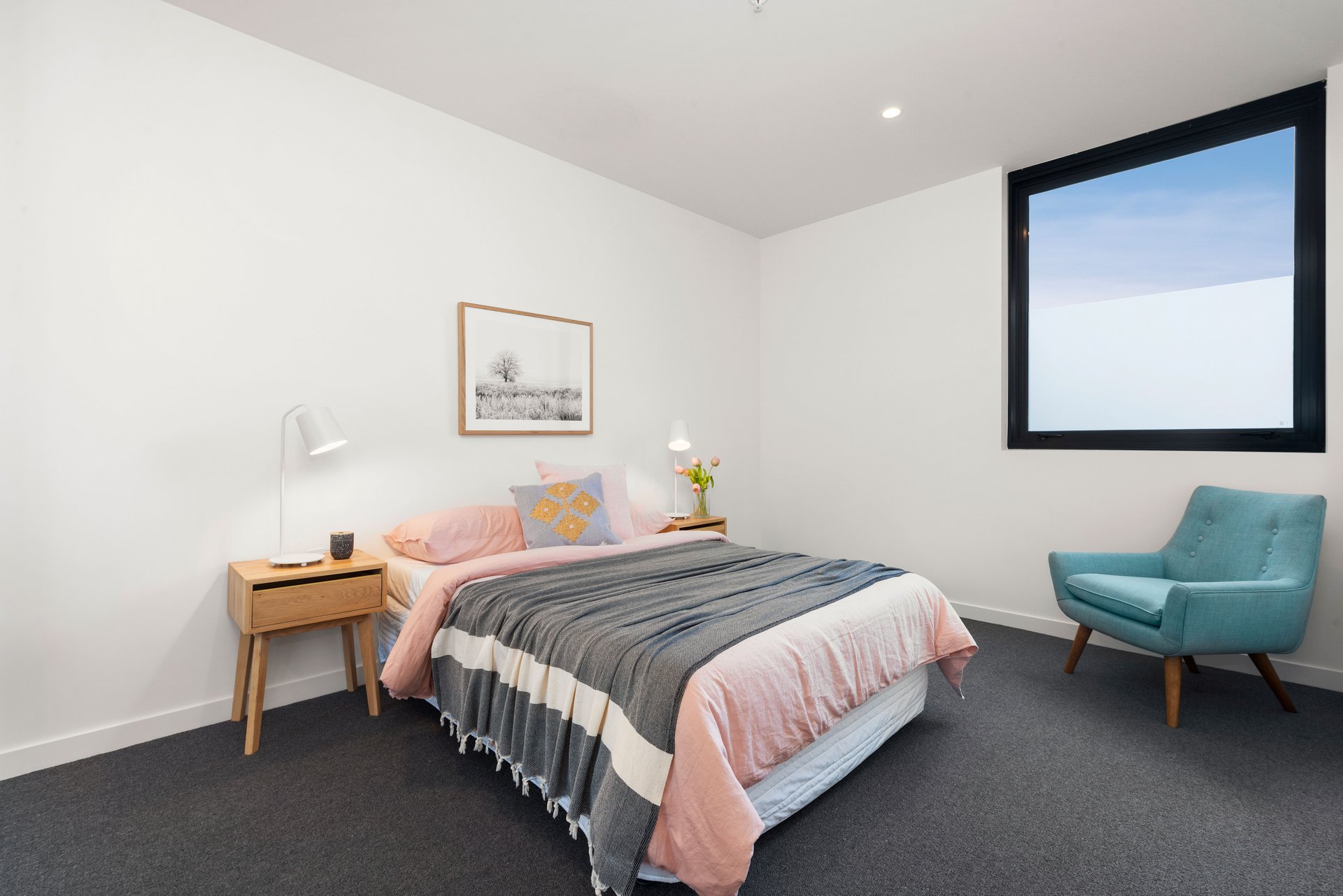 Property Gallery Thumbnail 3