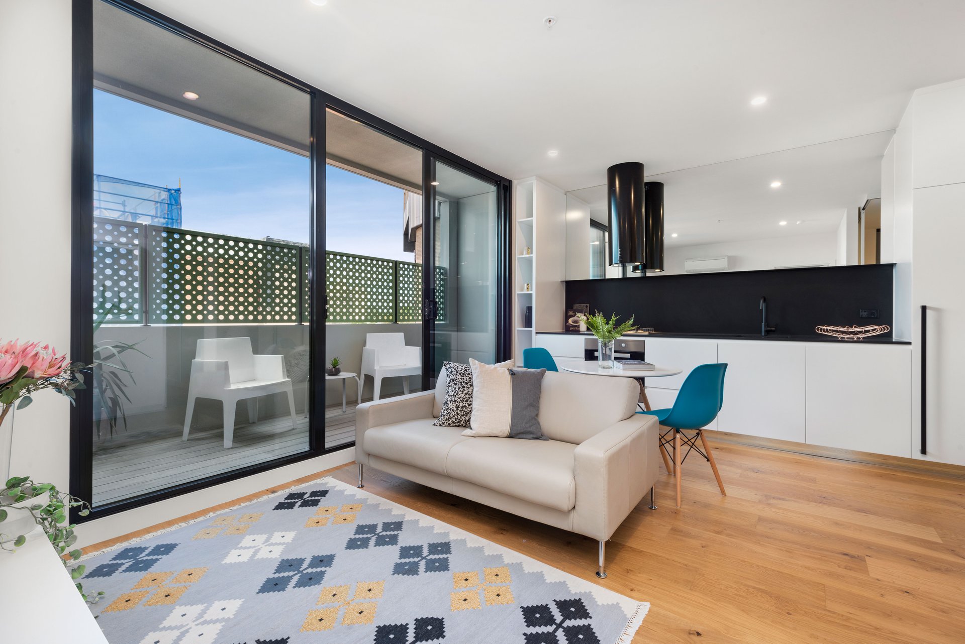 Property Gallery - Main Image