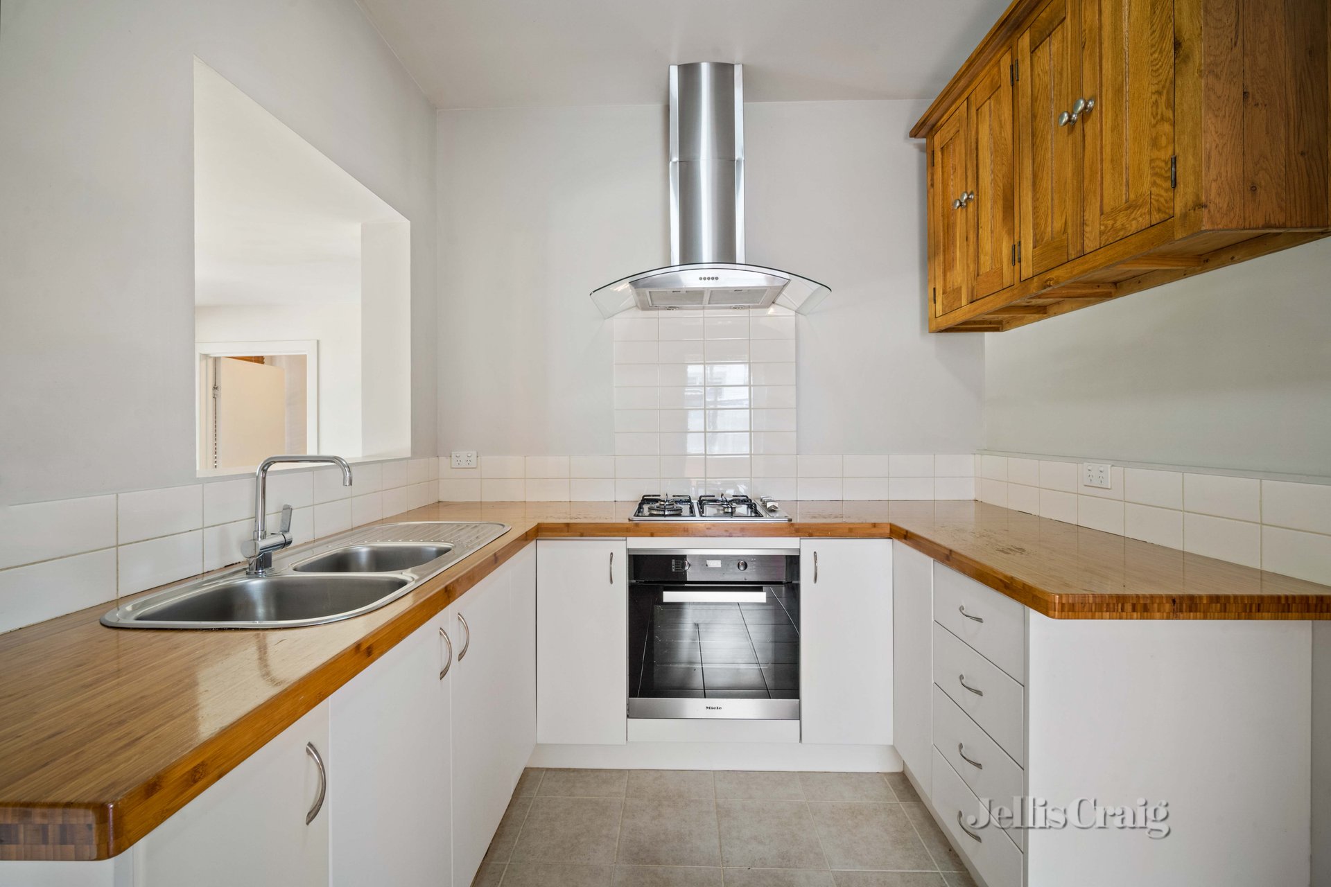 304 Crompton Street, Soldiers Hill image 4