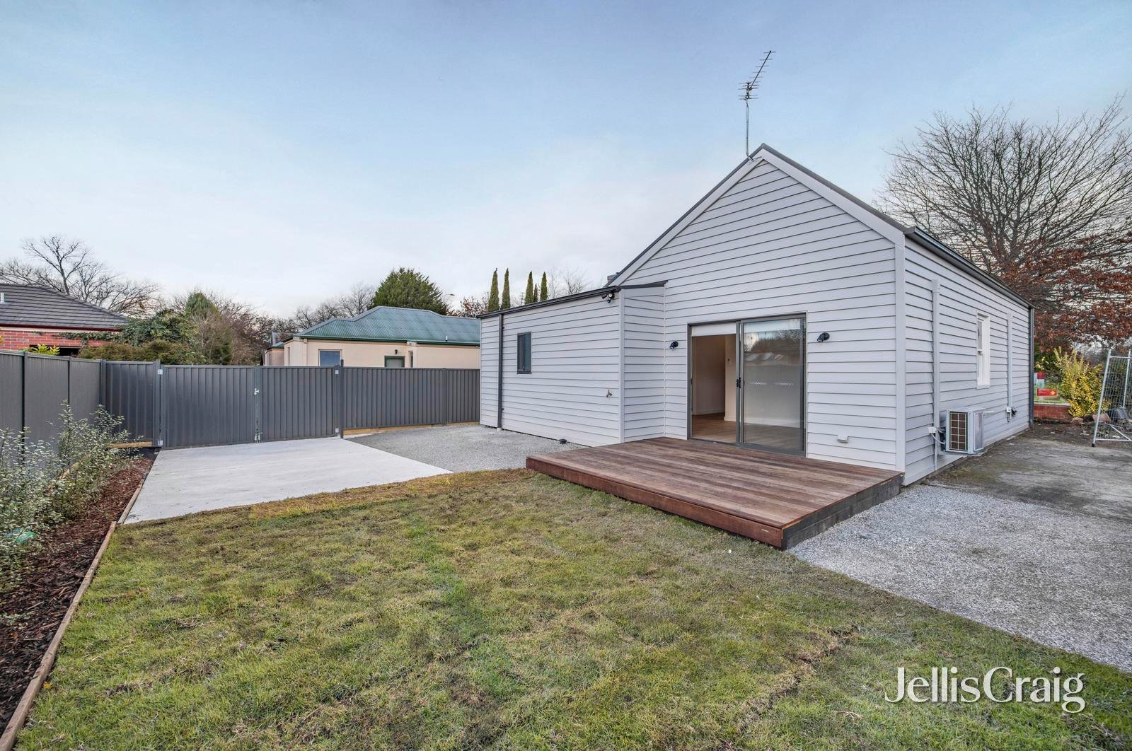 304 La Trobe Street, Redan image 10