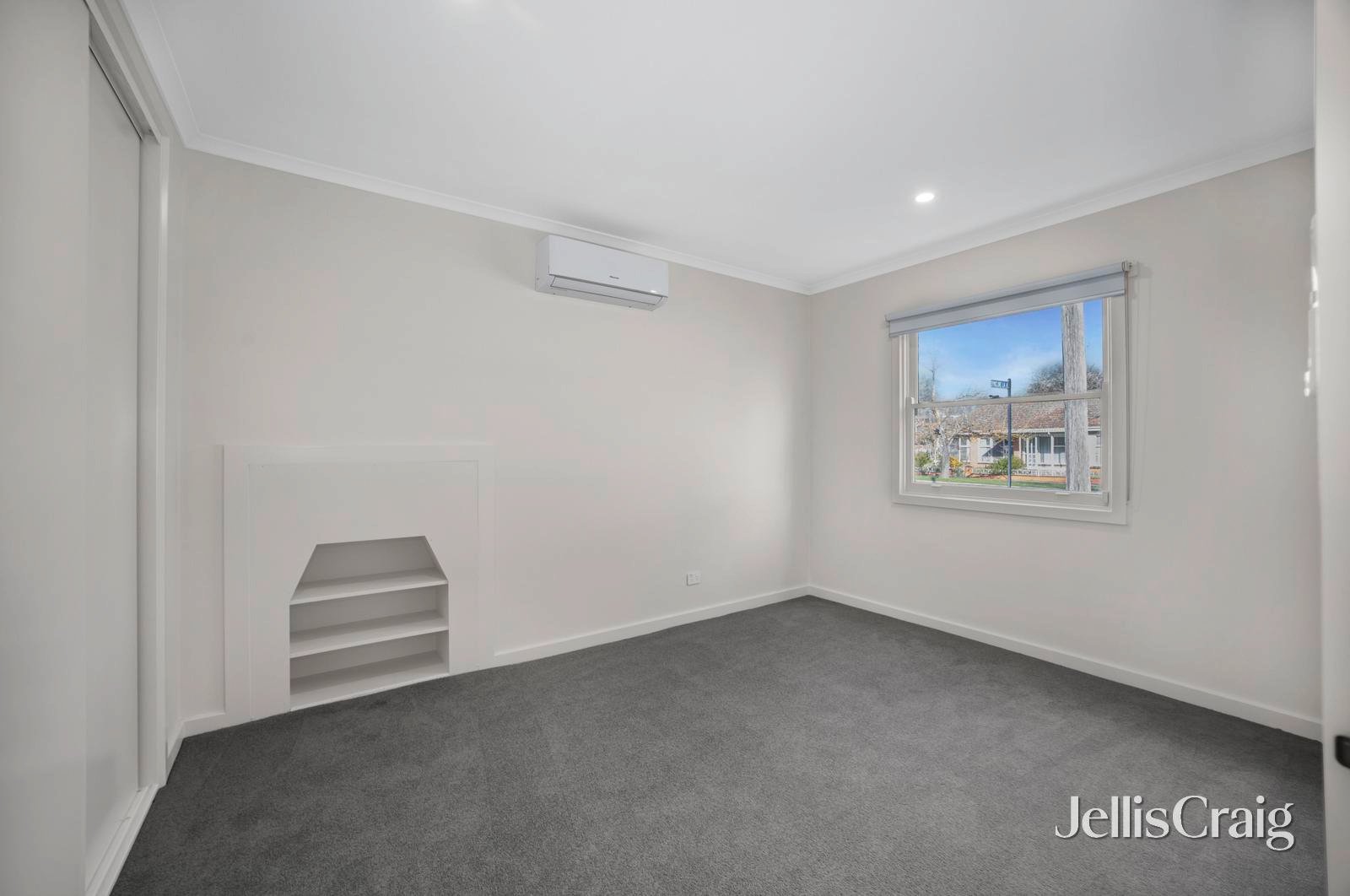 304 La Trobe Street, Redan image 4
