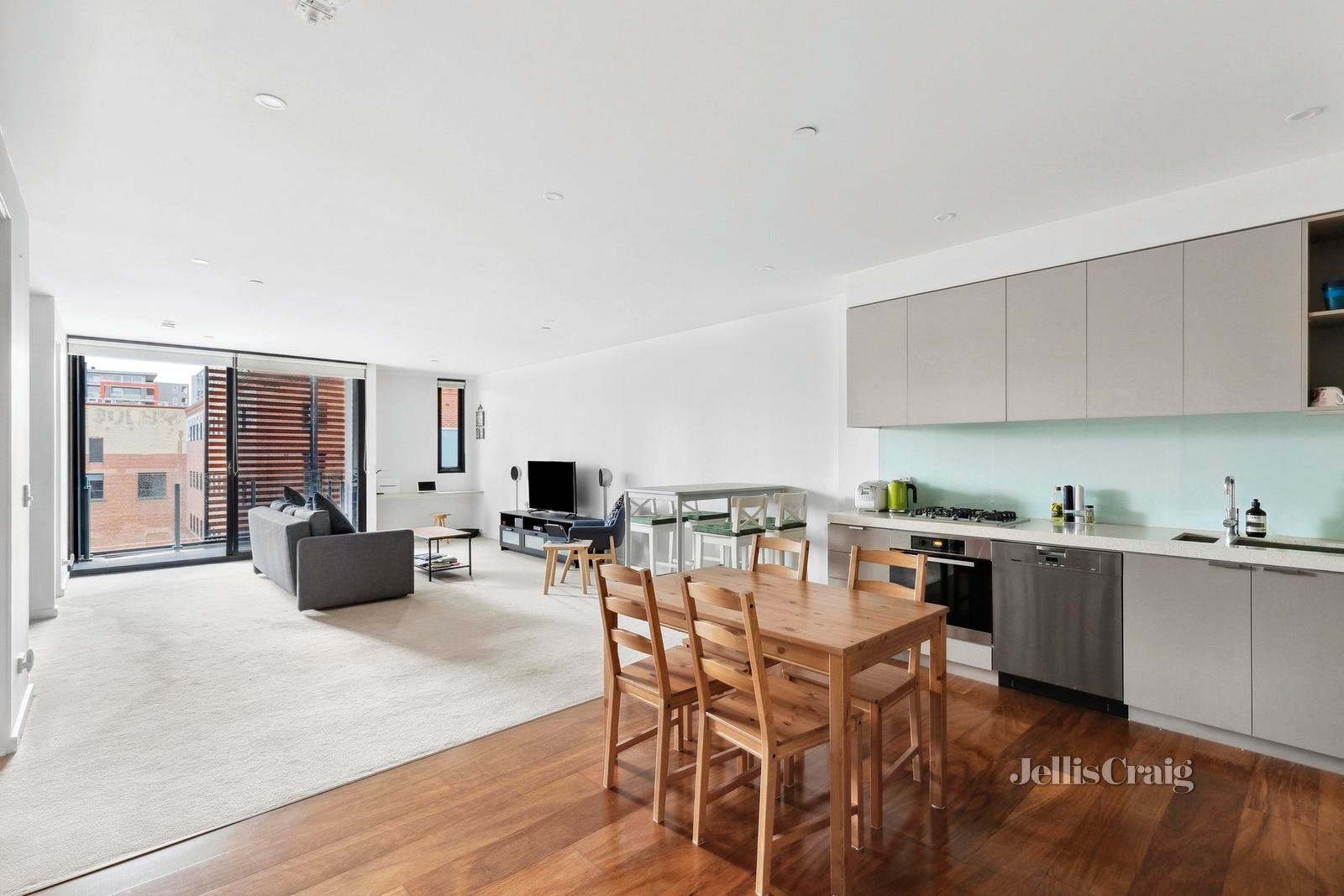 304/100 Western Beach Road, Geelong image 3