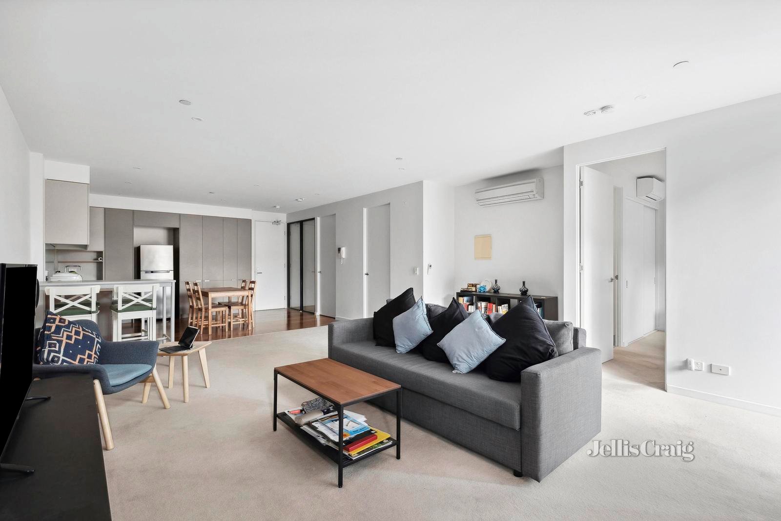 304/100 Western Beach Road, Geelong image 10