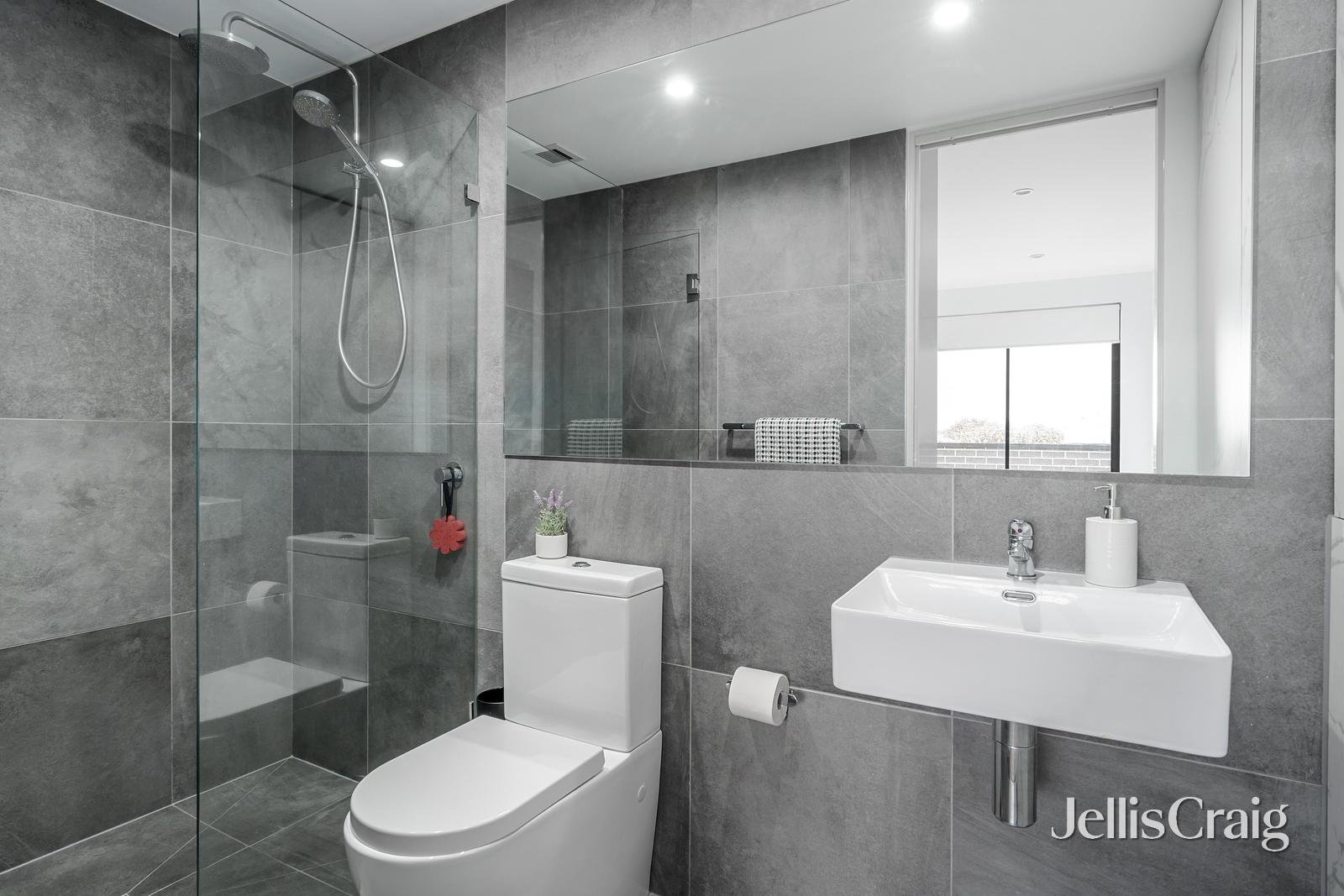 304/2 Blair Street, Bentleigh image 8