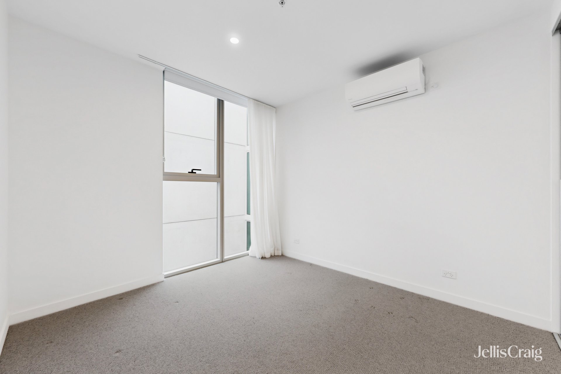 304/270B McKinnon Road, Mckinnon image 6