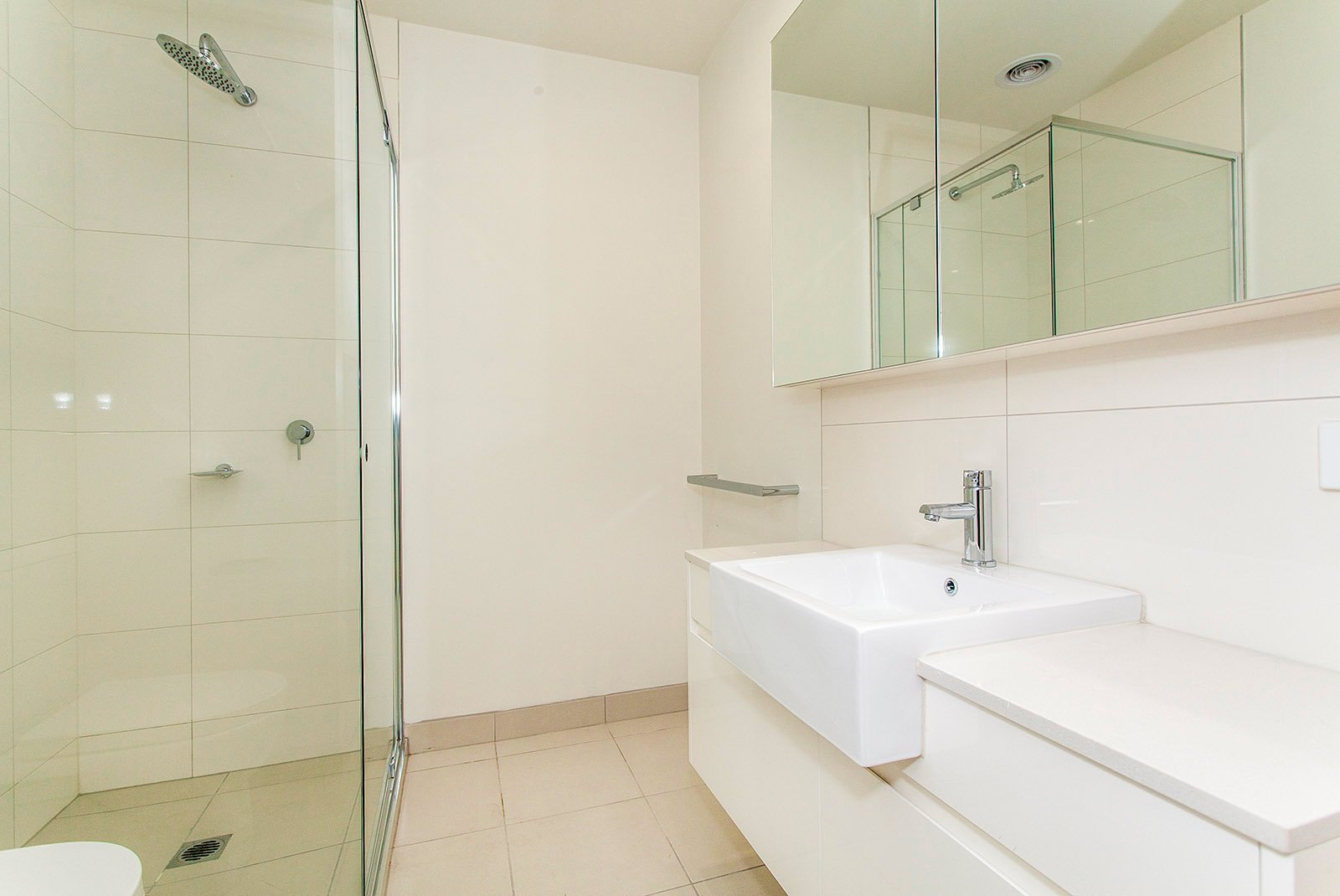 Property Gallery Thumbnail 6