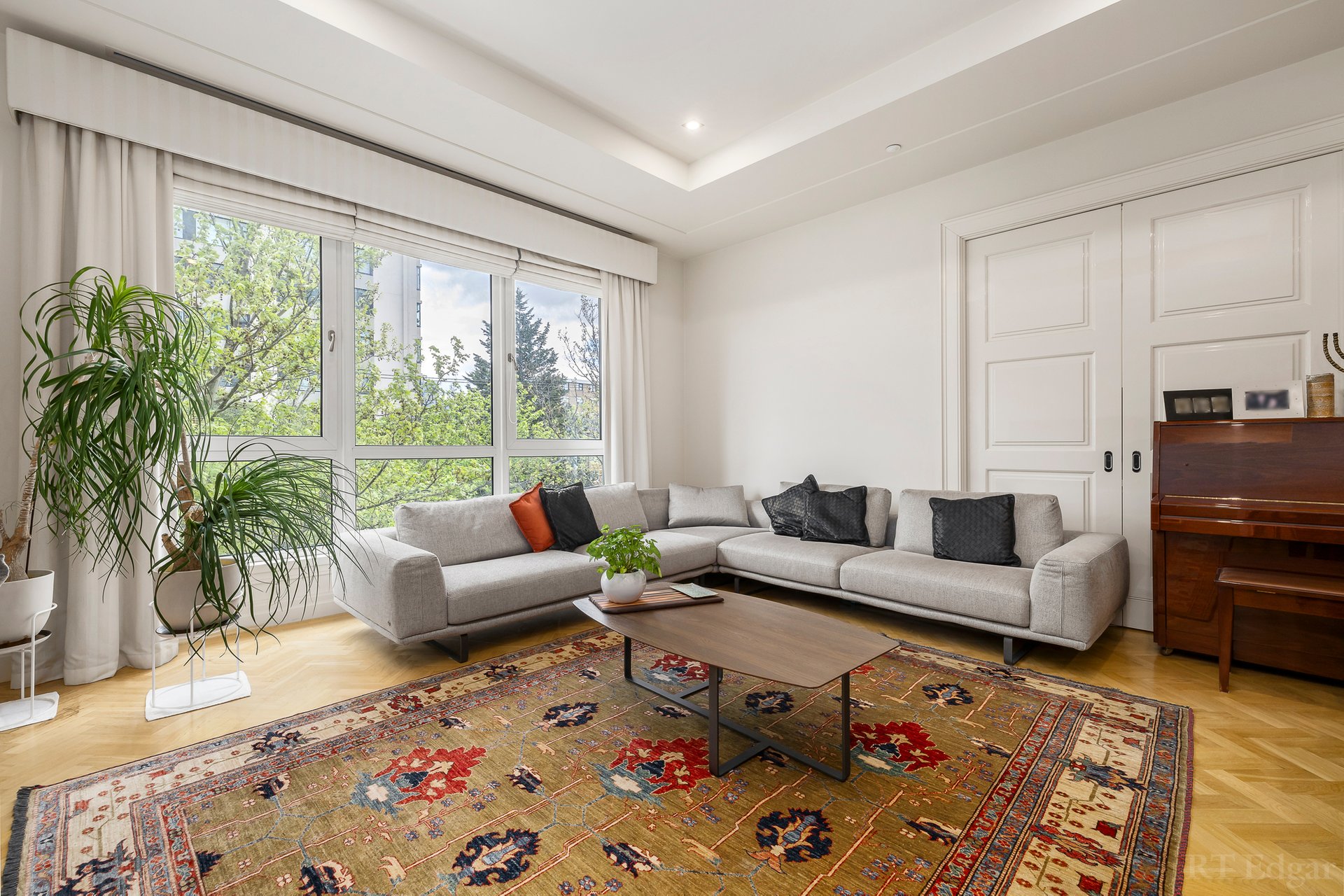 Property Gallery Thumbnail 2