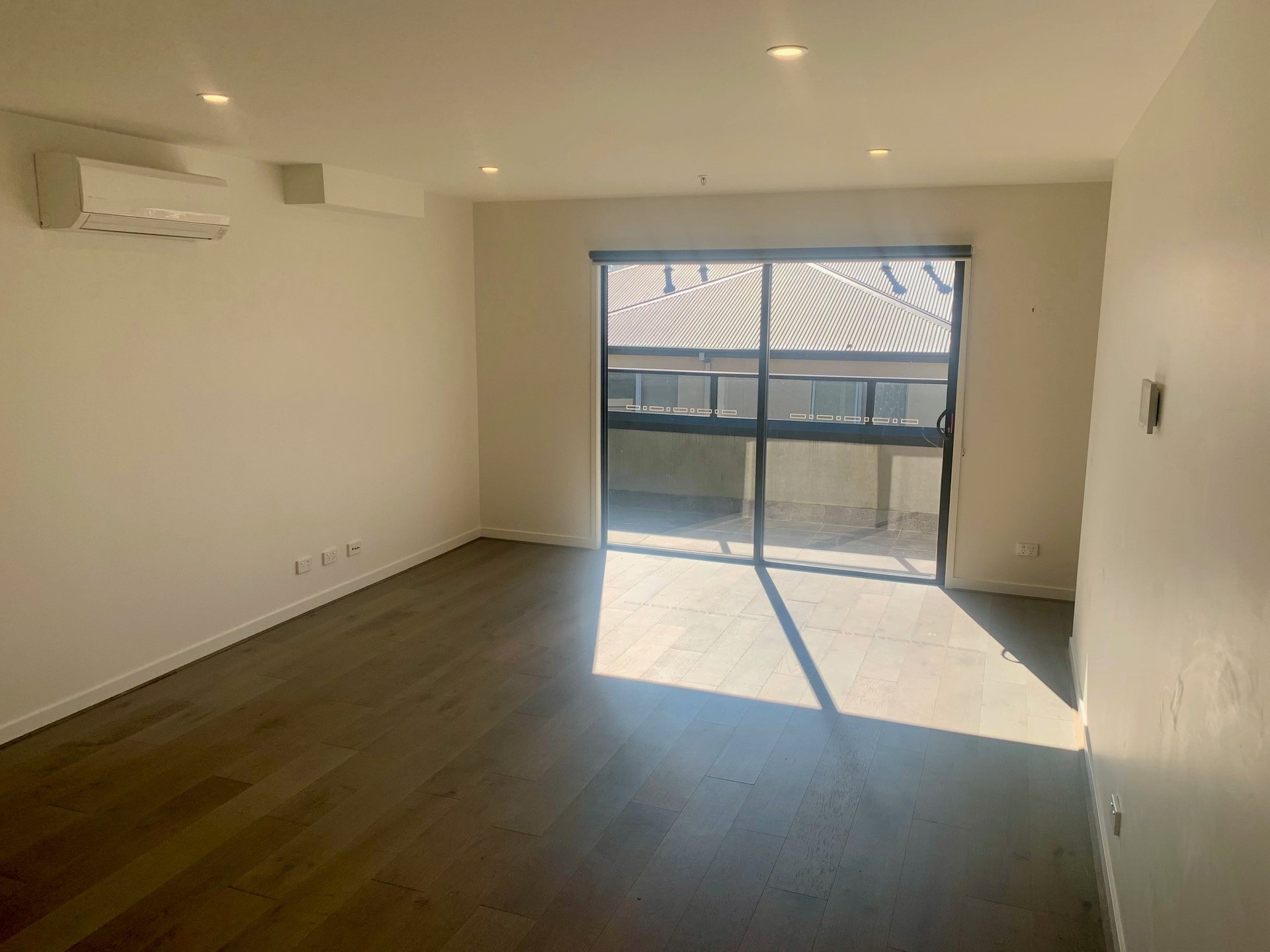 304/4 Alfrick Road, Croydon image 2