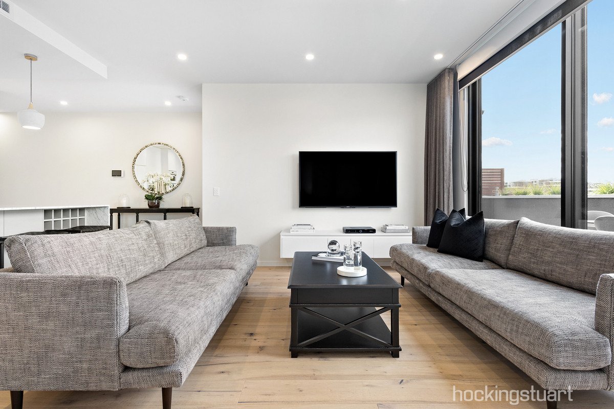 304/402 Riversdale Road, Hawthorn East image 3