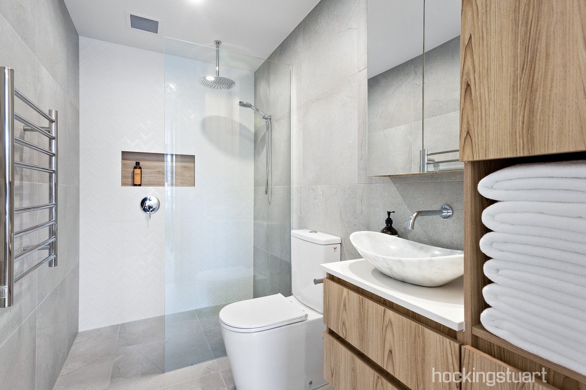 304/402 Riversdale Road, Hawthorn East image 9