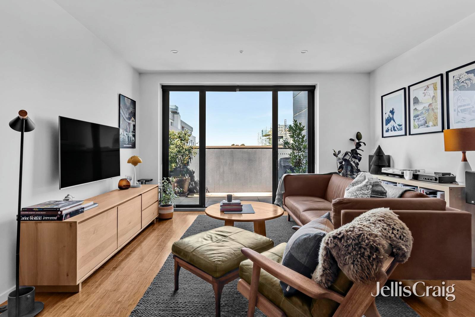 304/405 High Street, Northcote image 2