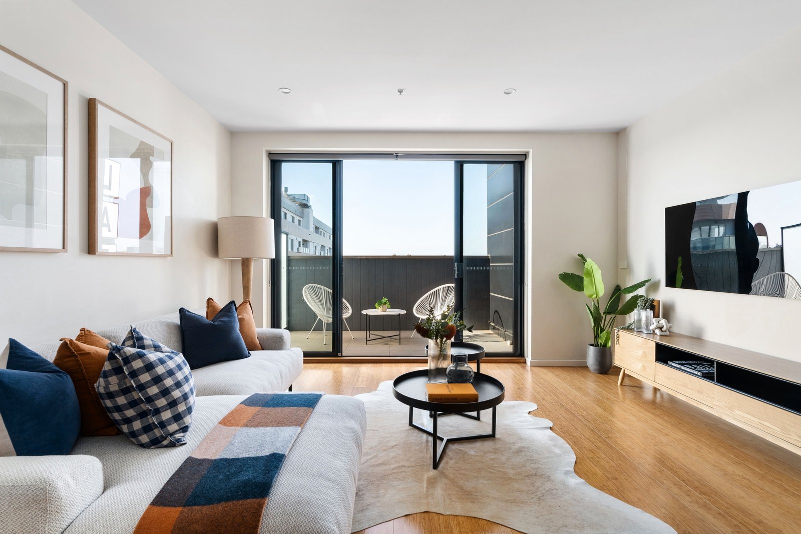 Property Gallery Thumbnail 6