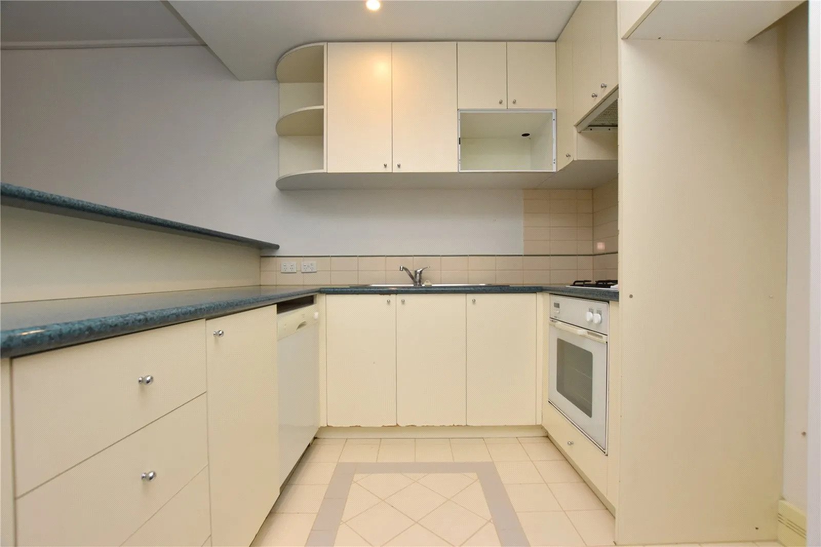 304 / 442 St Kilda Road MELBOURNE