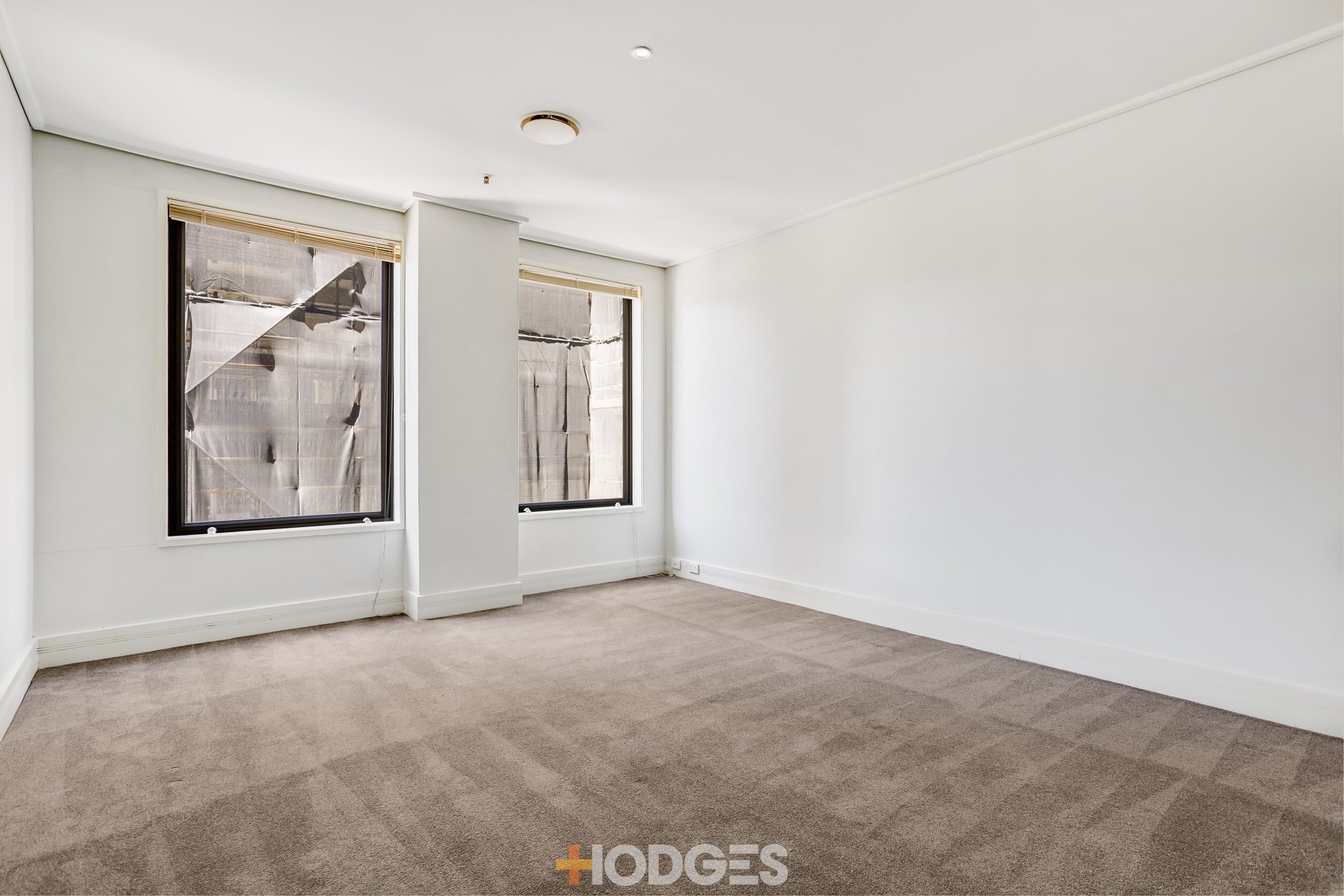 304 / 442 St Kilda Road MELBOURNE