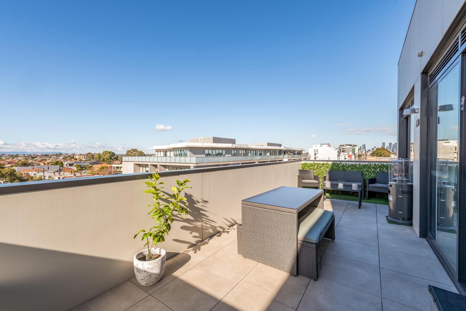 304/445 Lygon Street, Brunswick East image 3