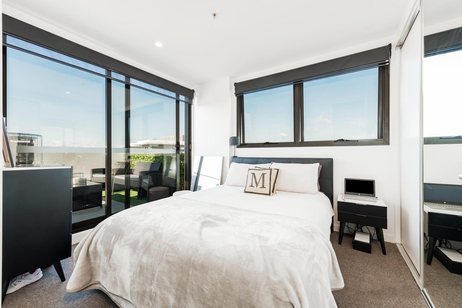 304/445 Lygon Street, Brunswick East image 5