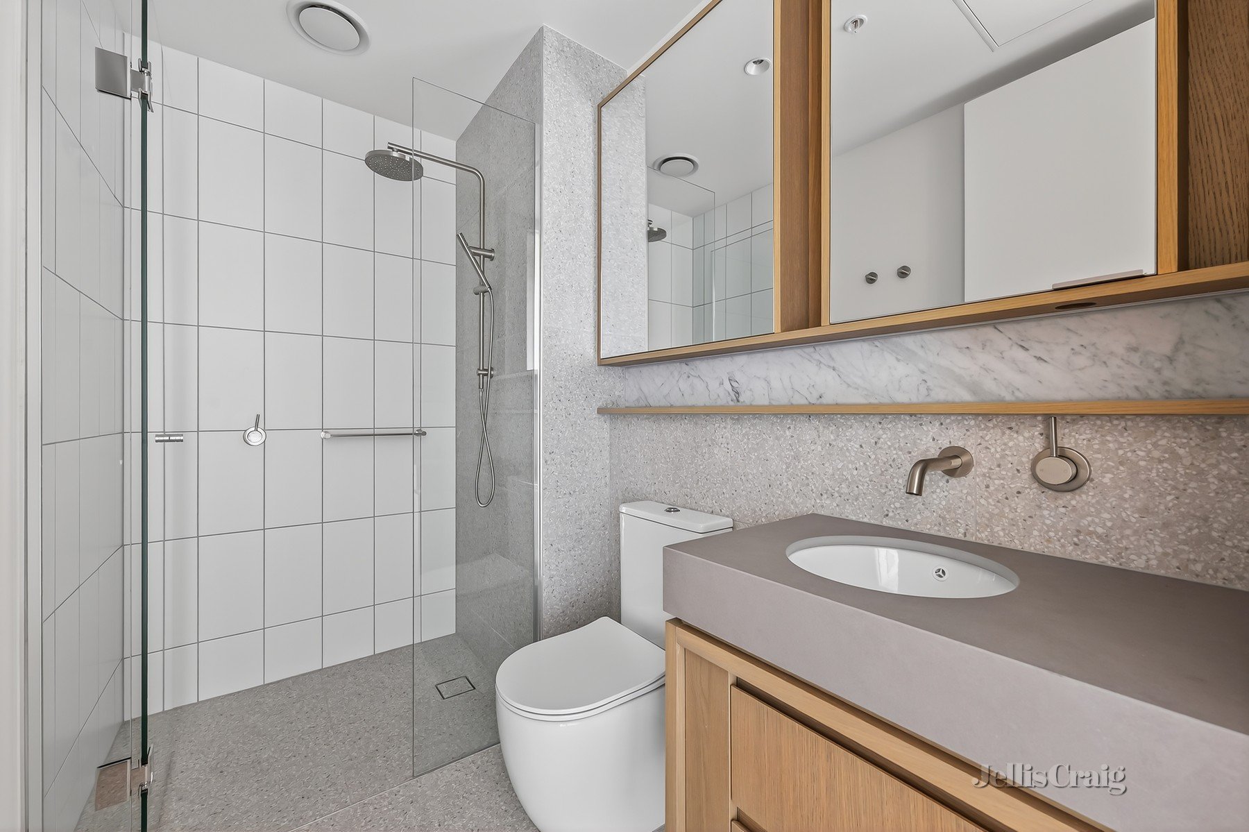 304/5 High Street Close, Northcote image 6