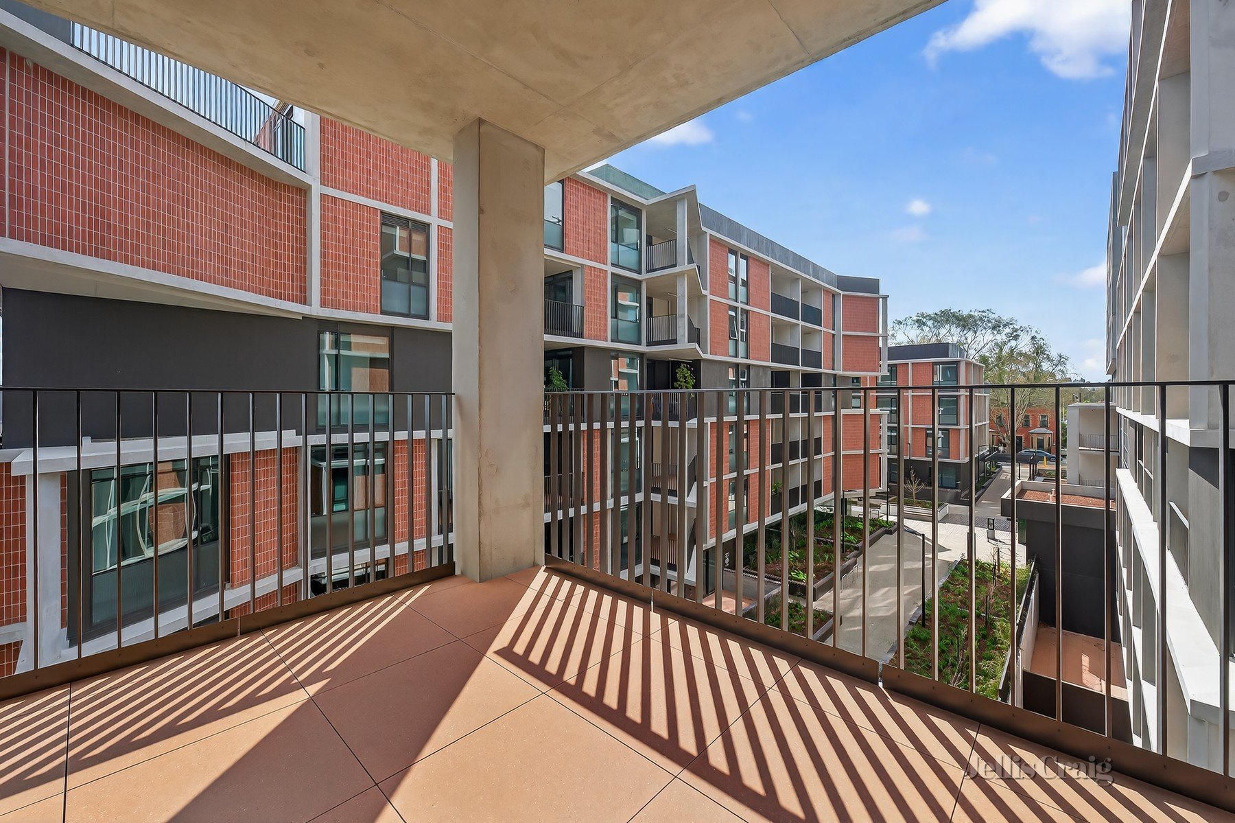 304/5 High Street Close, Northcote image 8