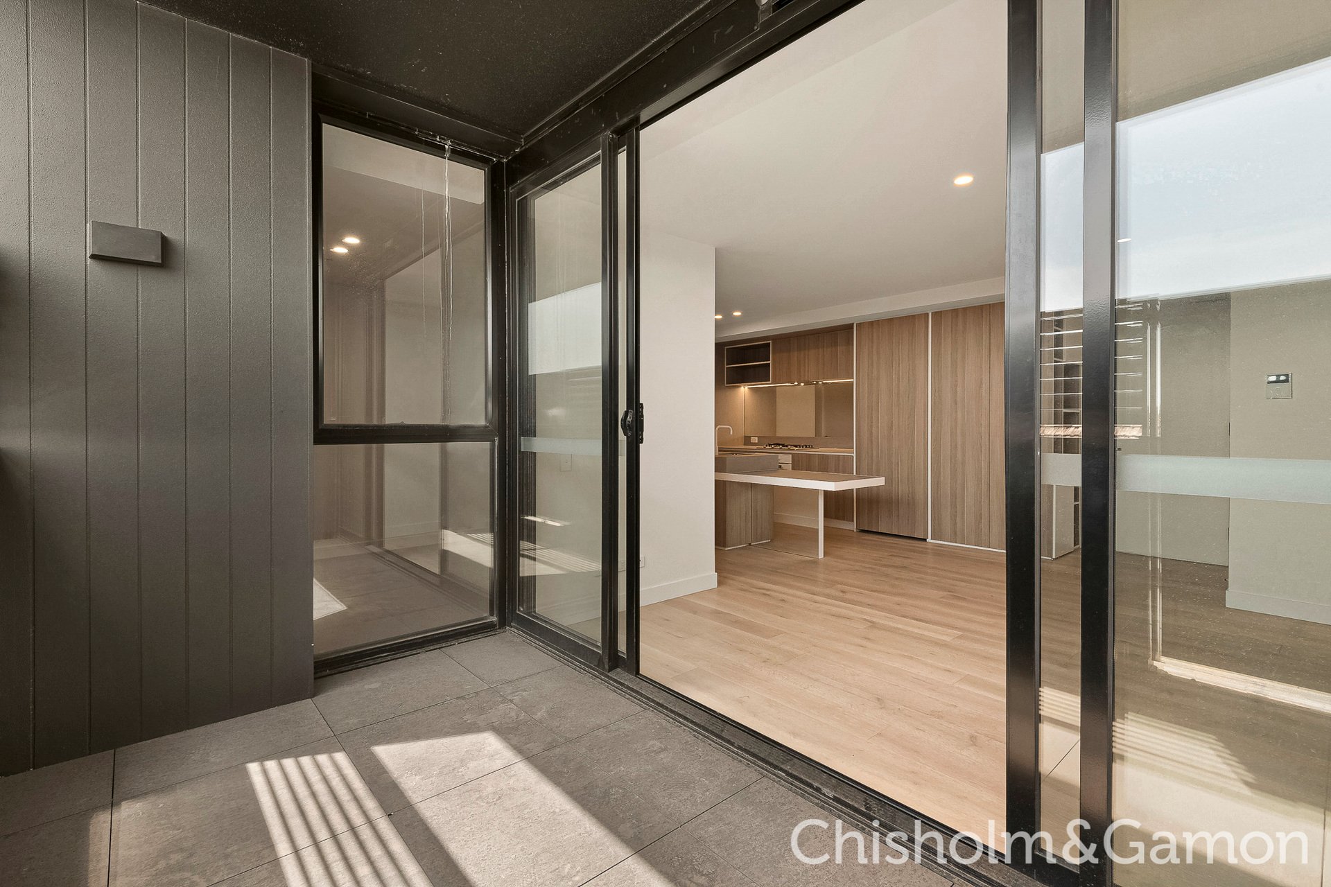 304/80 Carlisle Street, St Kilda image 4