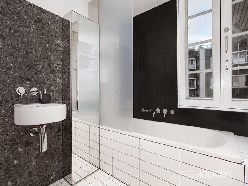 304/9 Commercial Road, Melbourne image 3
