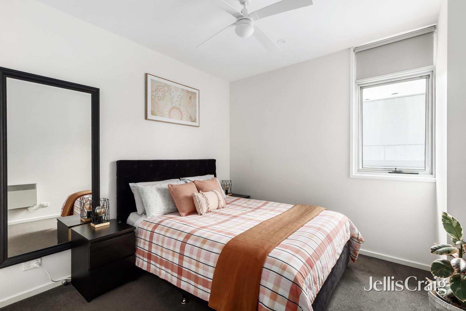 304/92 Kinkora Road, Hawthorn image 5