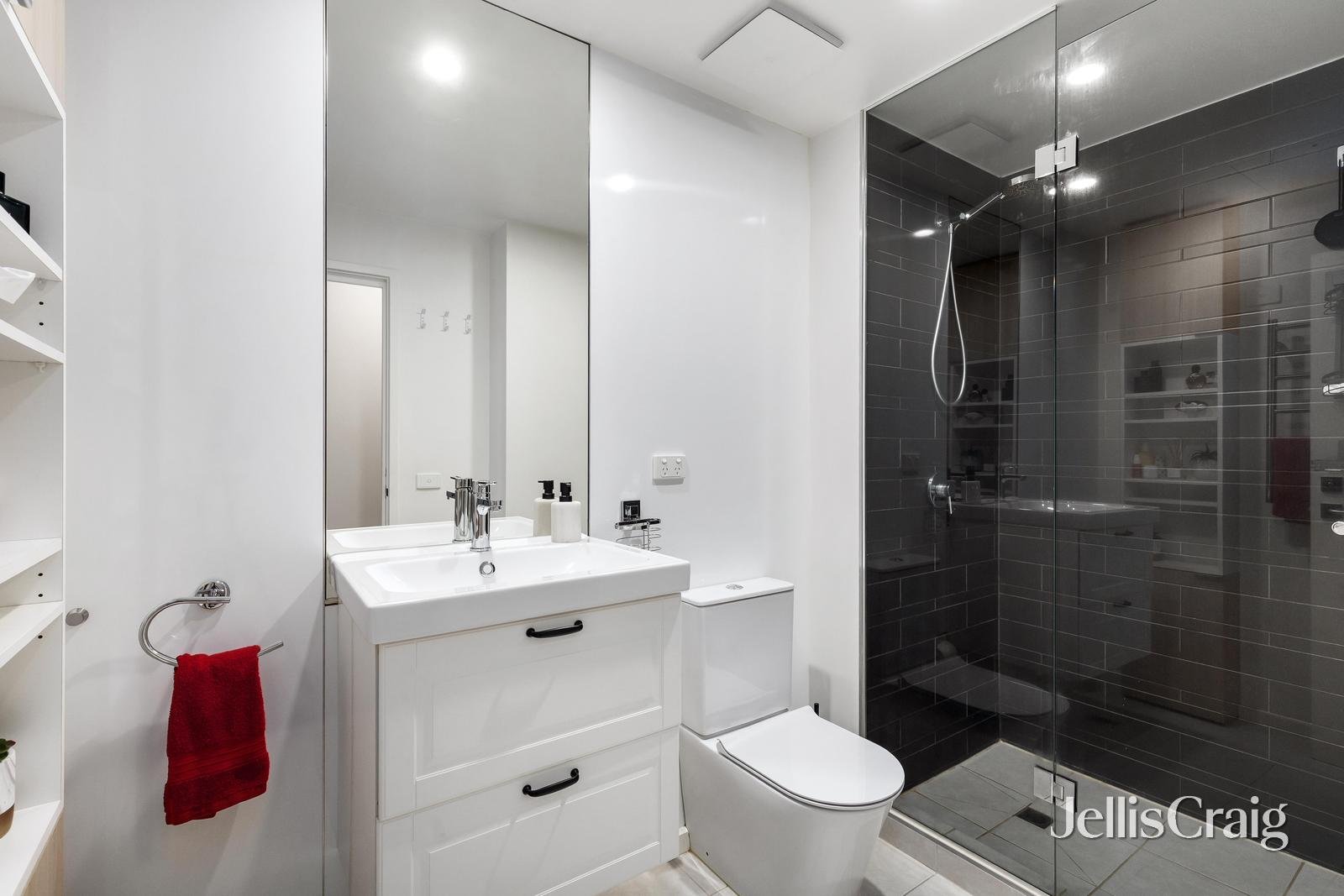 304/92 Kinkora Road, Hawthorn image 6