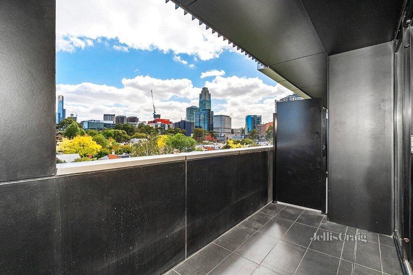 304/99 Palmerston Crescent, South Melbourne image 6