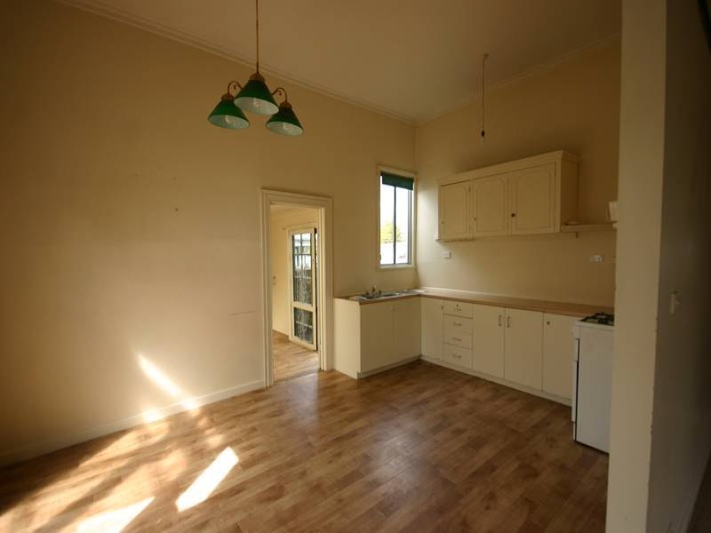 305 Finch Street, Ballarat East image 3