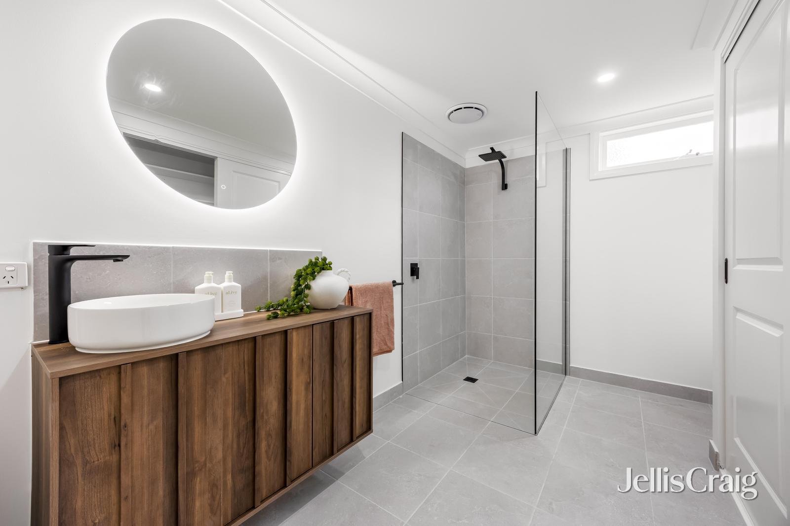 305 Main Road, Golden&nbsp;Point image 15