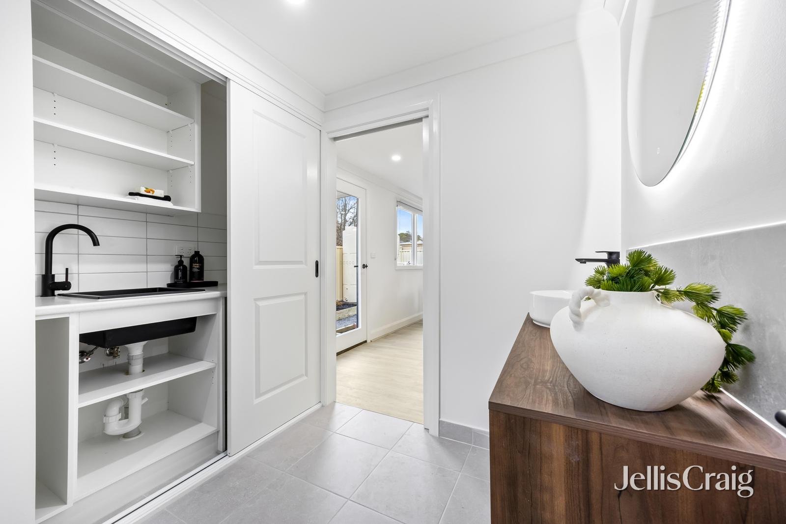 305 Main Road, Golden&nbsp;Point image 16