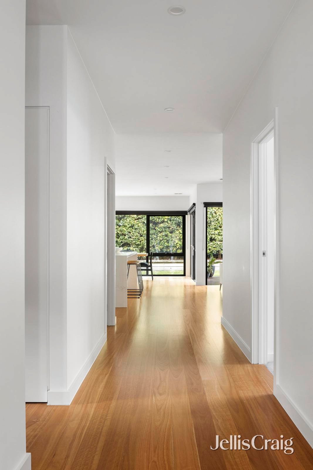 305 Raleigh Street, Thornbury image 2