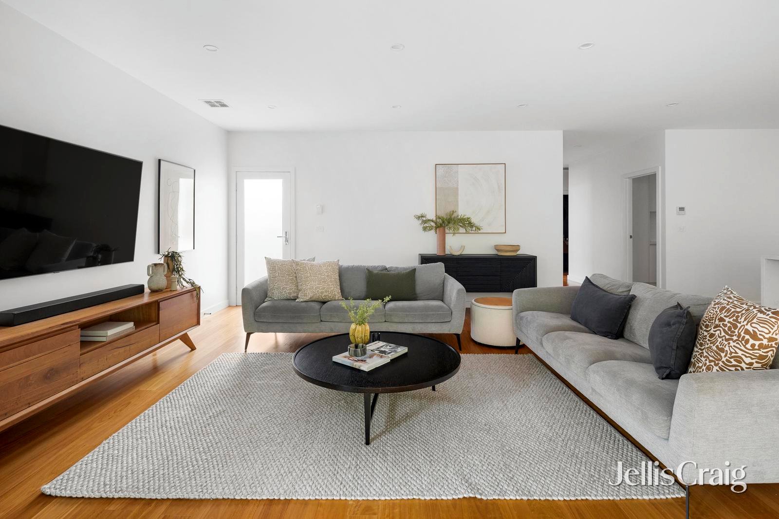 305 Raleigh Street, Thornbury image 9