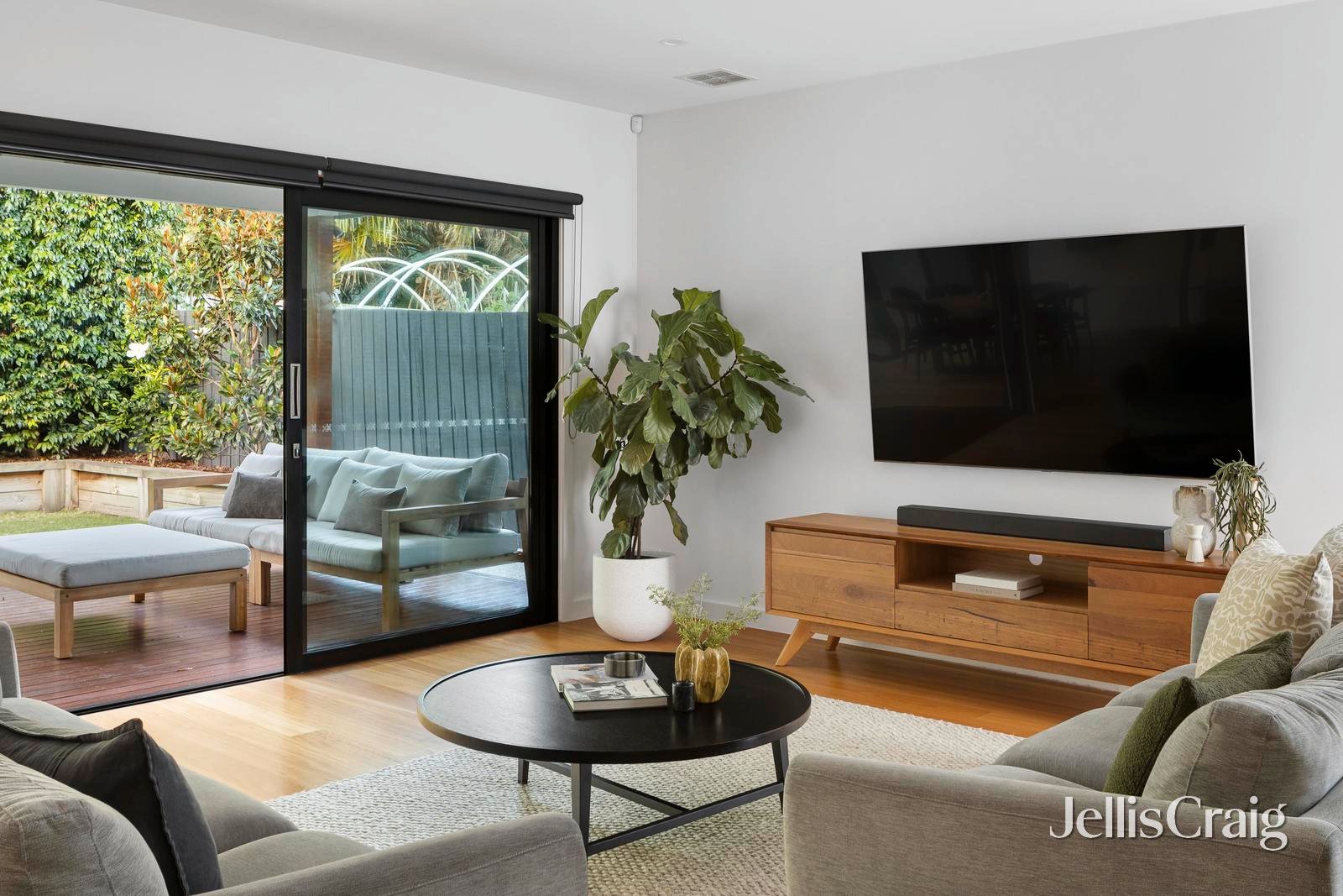 305 Raleigh Street, Thornbury image 11