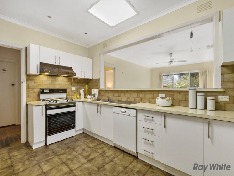 305 Station Street, Box Hill South image 4
