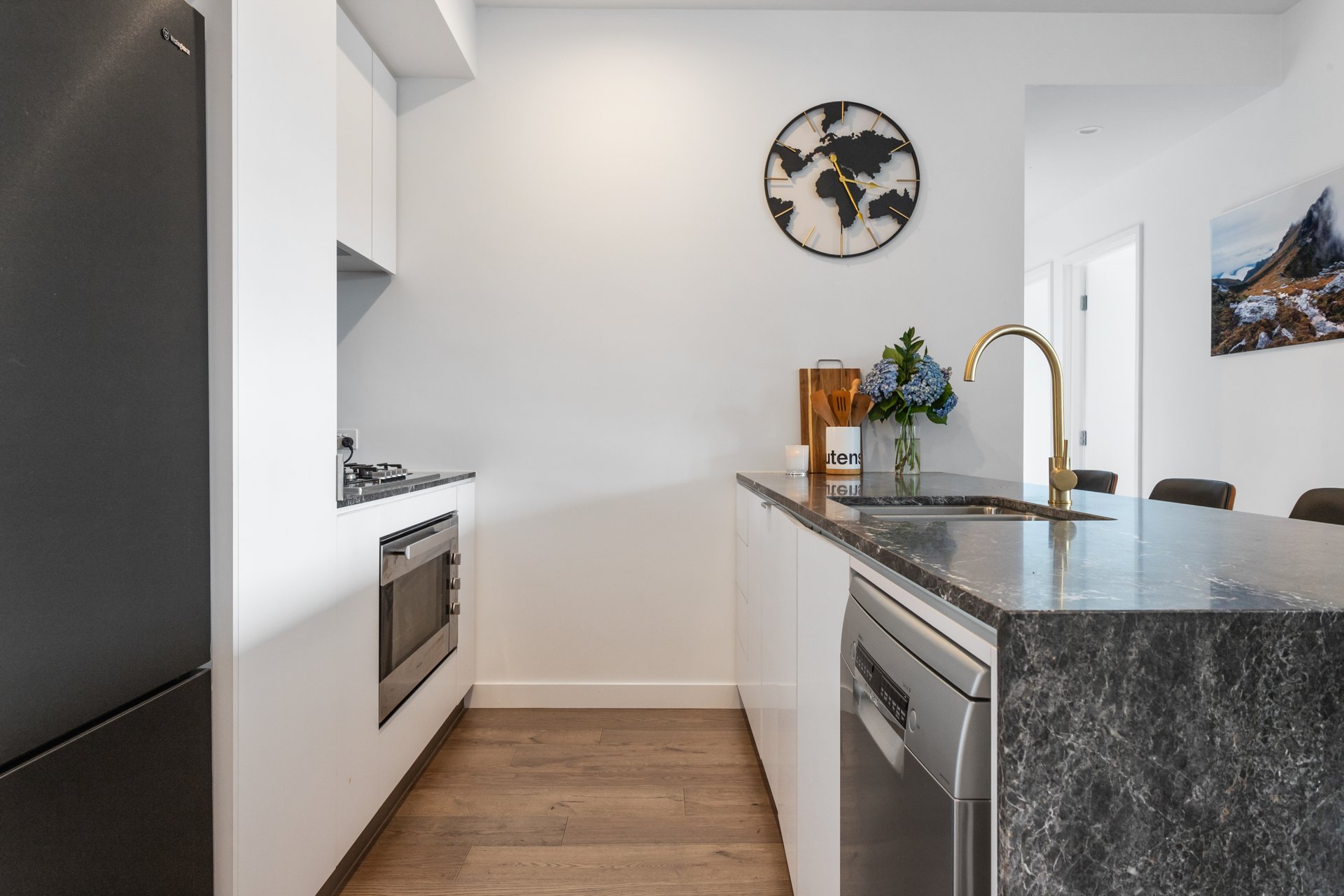 305/1 Lusher Road, Croydon image 3