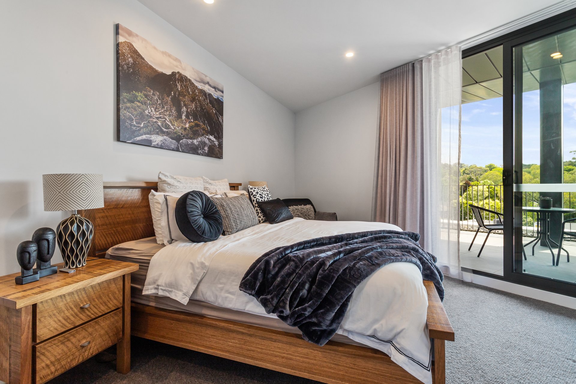 305/1 Lusher Road, Croydon image 4