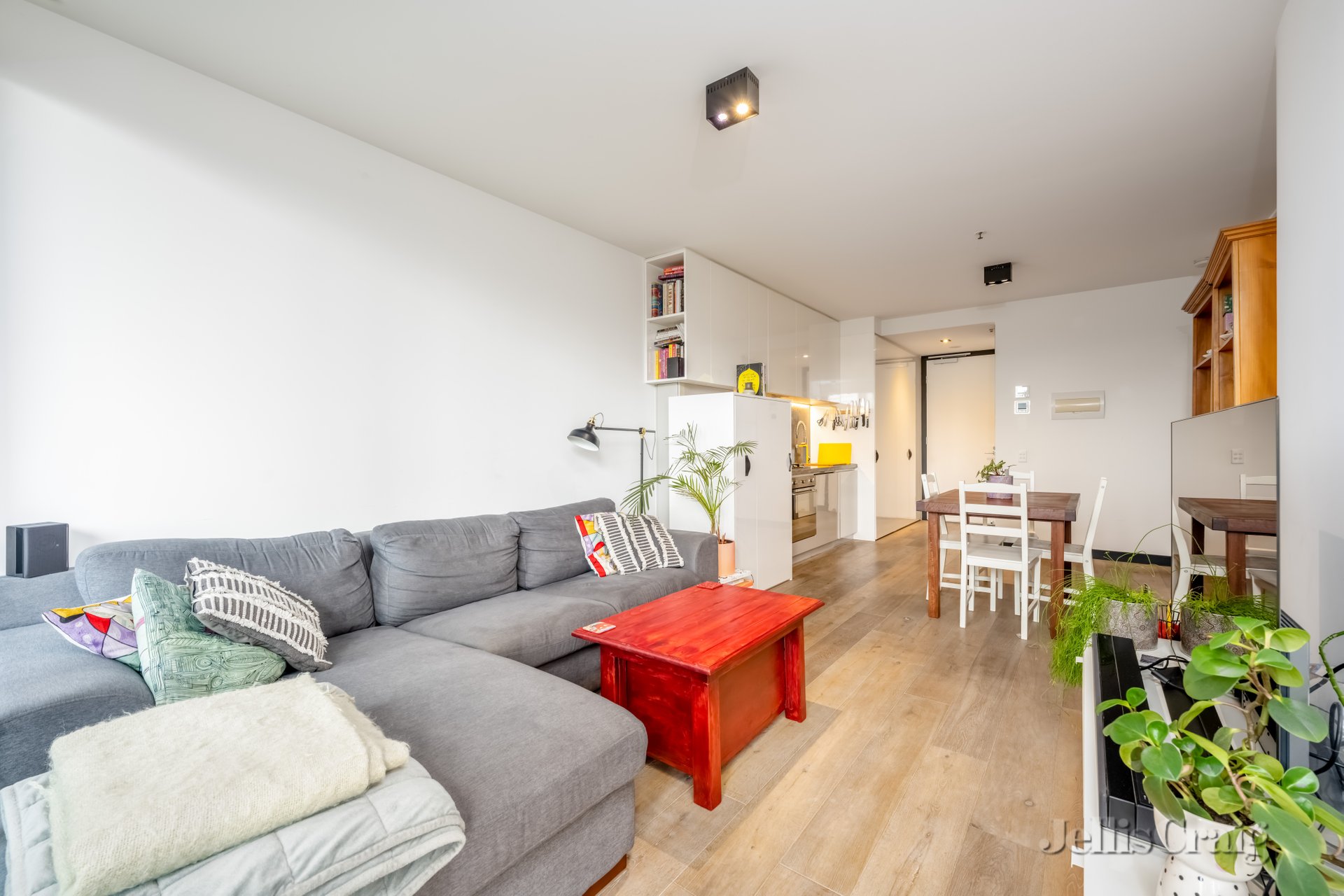 305/10 Porter Street, Prahran image 2