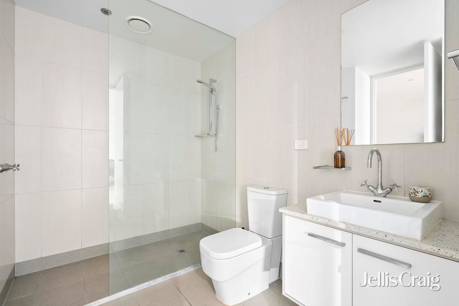 305/100 Western Beach Road, Geelong image 7