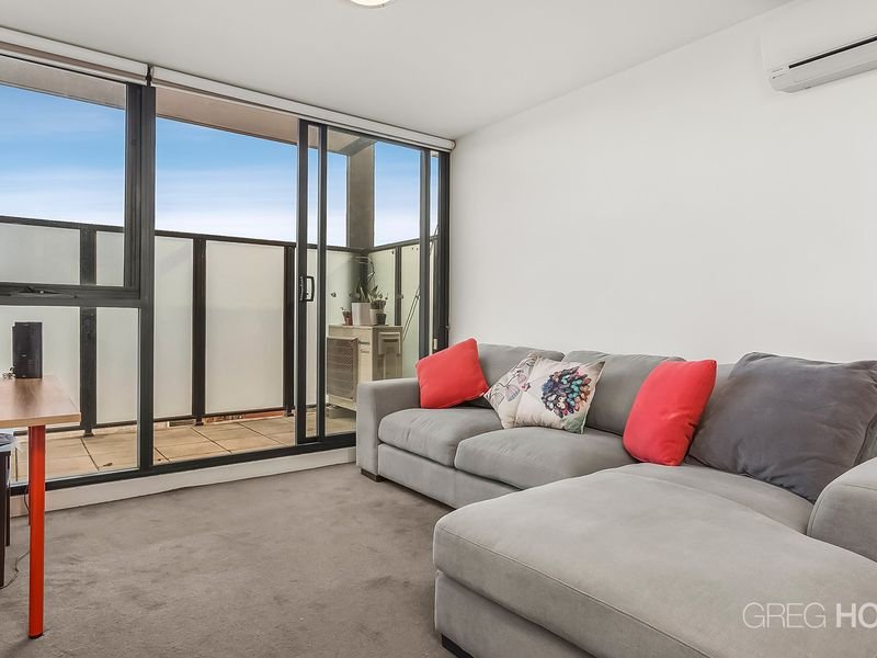 305/105 Pier Street, Altona image 3