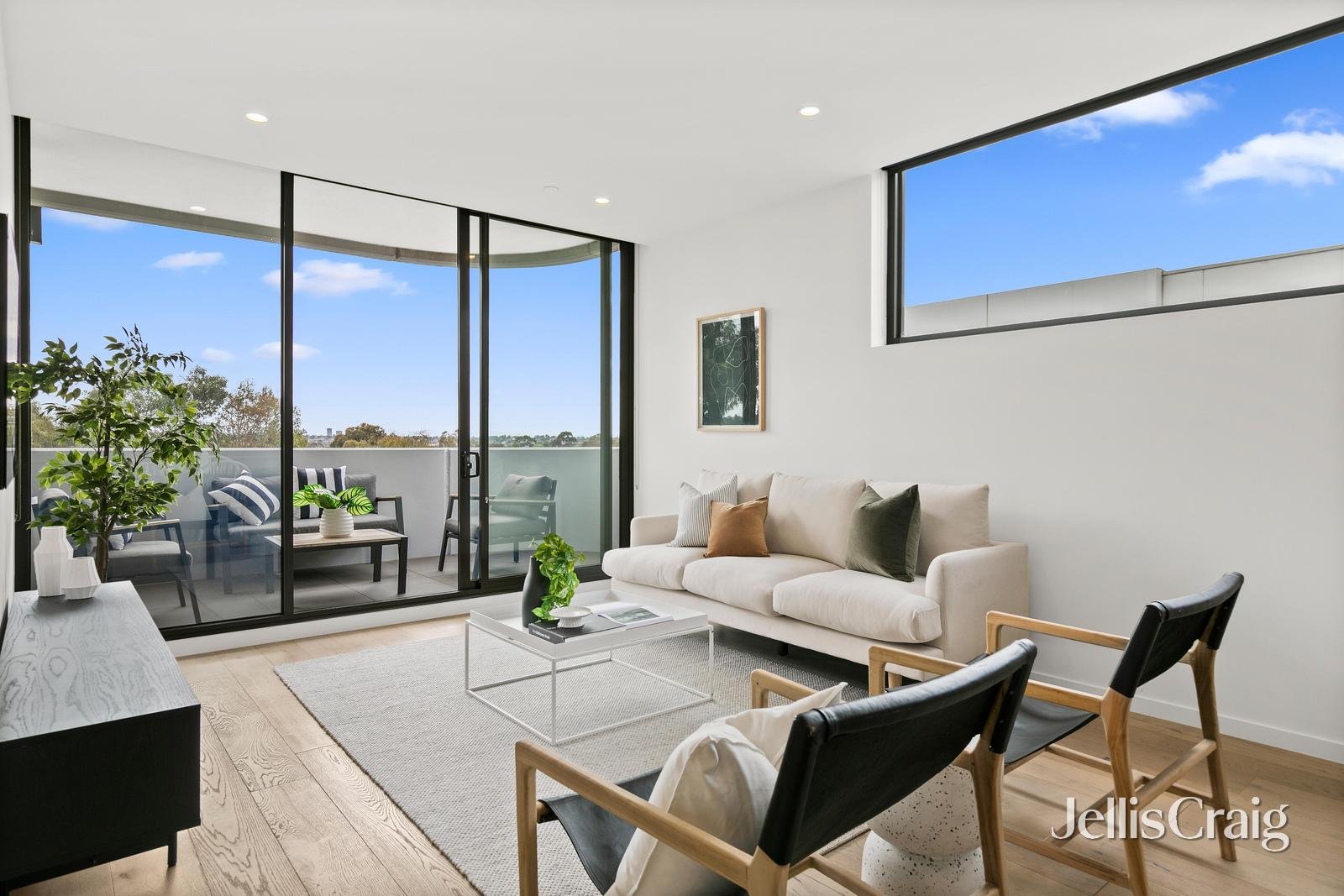 305/1050 Mt Alexander Road, Essendon image 2