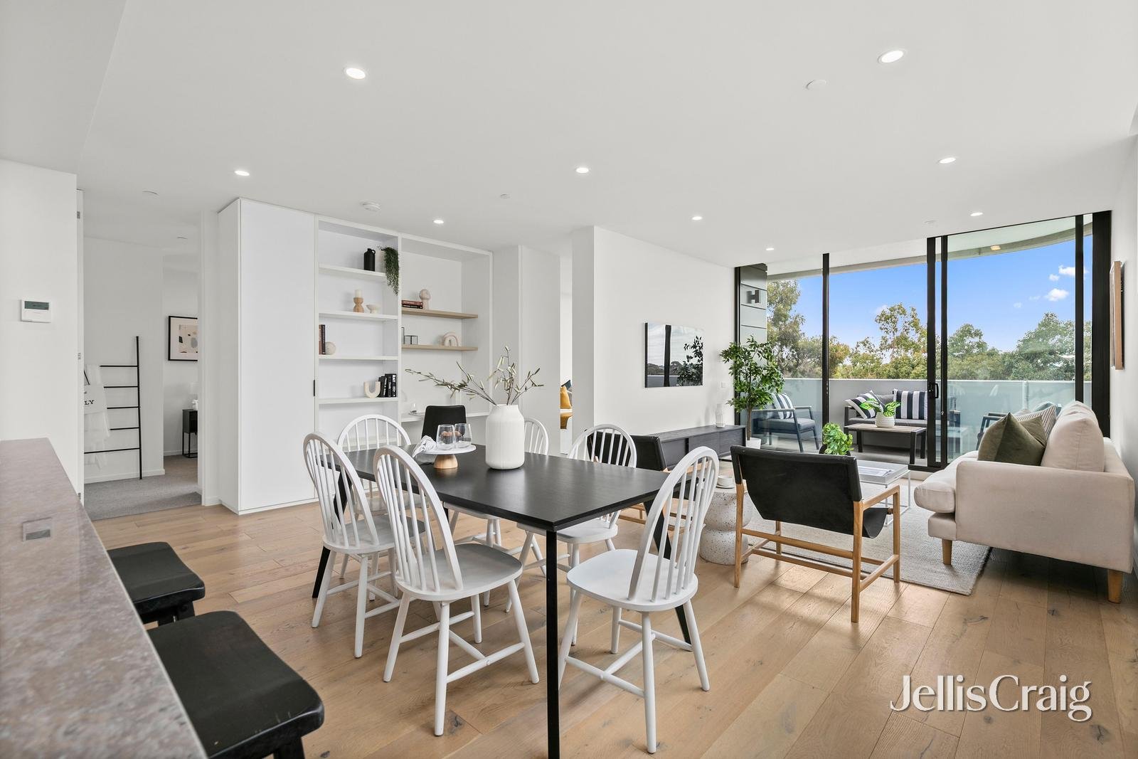 305/1050 Mt Alexander Road, Essendon image 4