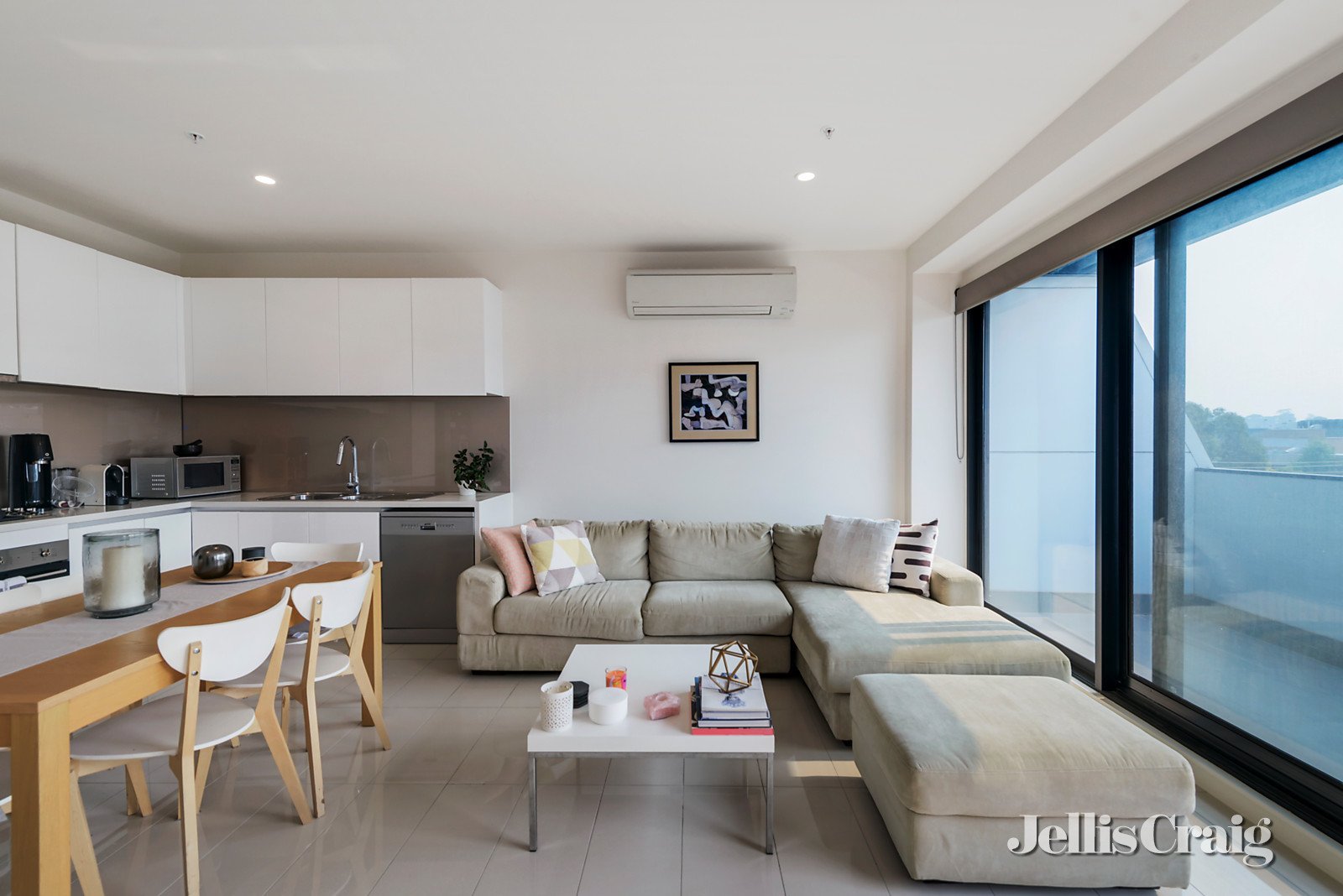 305/11-13 Bourke Street, Ringwood image 3