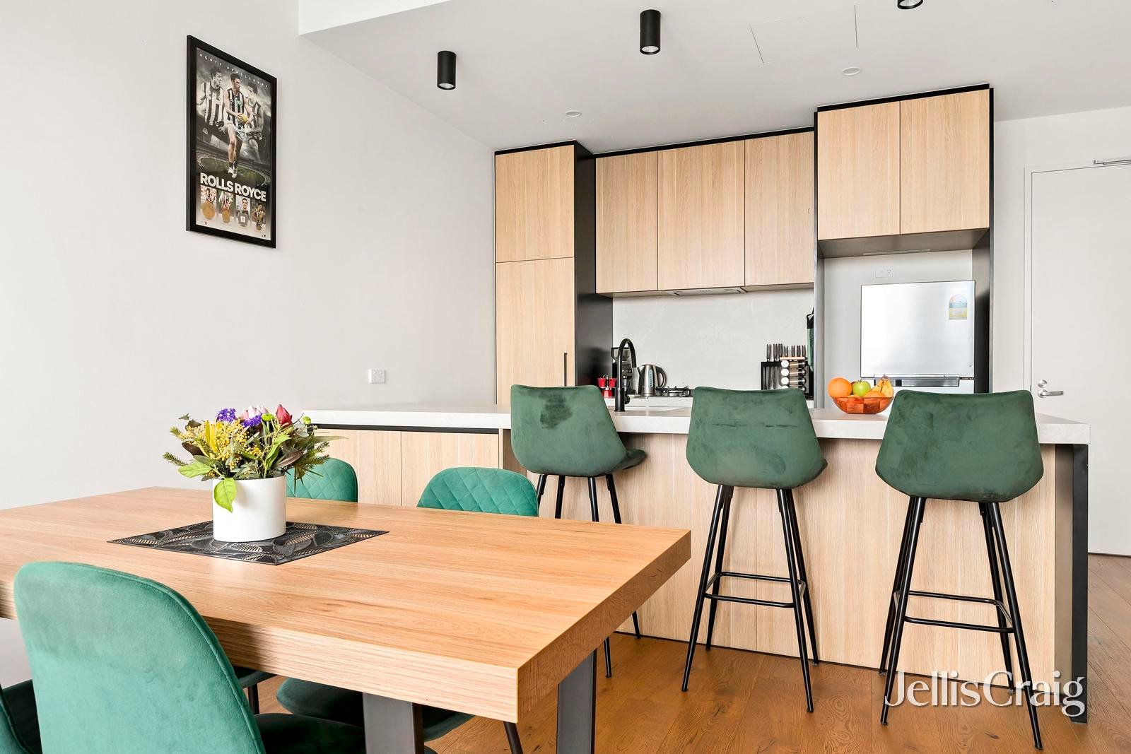 305/12 Thomas Holmes Street, Maribyrnong image 3