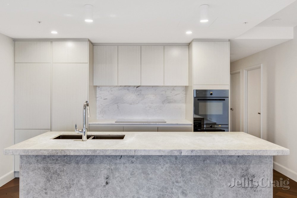 305/15 Livingstone Street, Ivanhoe image 2