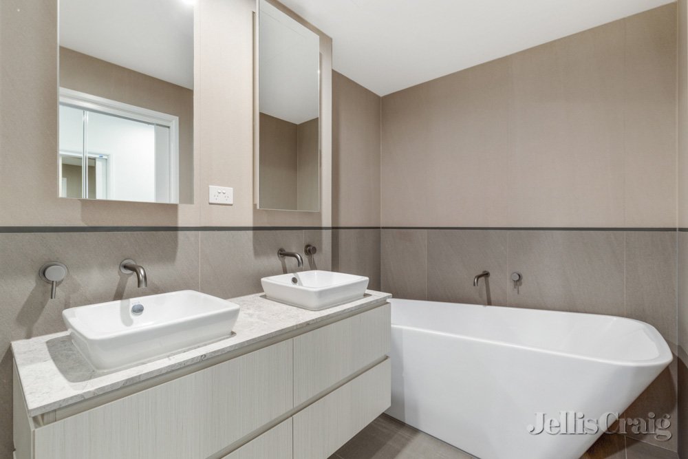 305/15 Livingstone Street, Ivanhoe image 9