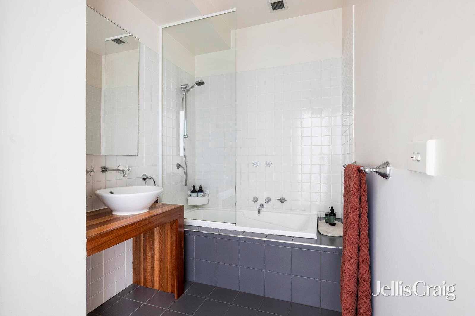 305/166 Wellington Parade, East Melbourne image 8