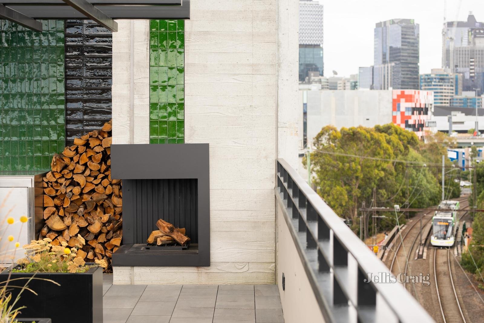 305/201 Ferrars Street, South Melbourne image 3